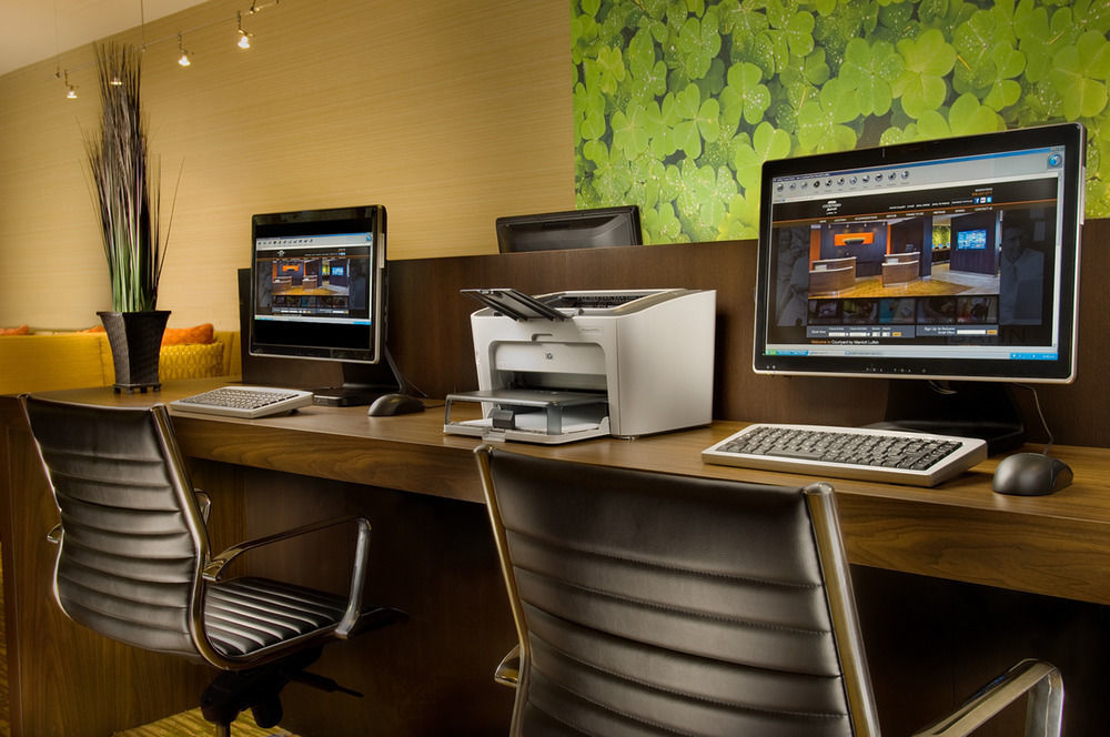 Courtyard By Marriott Wichita Falls Bagian luar foto