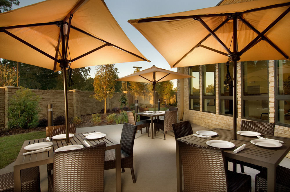 Courtyard By Marriott Wichita Falls Bagian luar foto