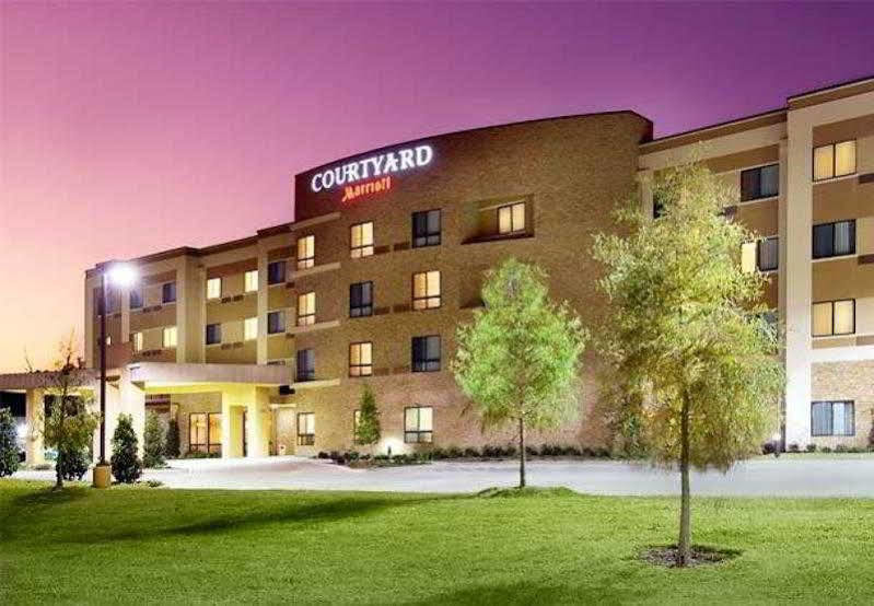 Courtyard By Marriott Wichita Falls Bagian luar foto