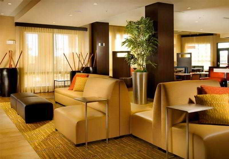 Courtyard By Marriott Wichita Falls Bagian luar foto